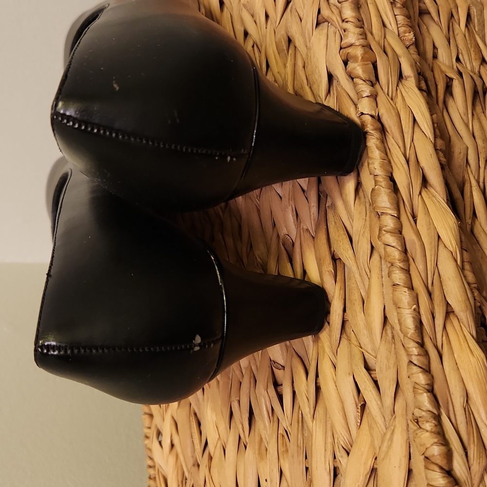 Black Basic Pumps - image 3